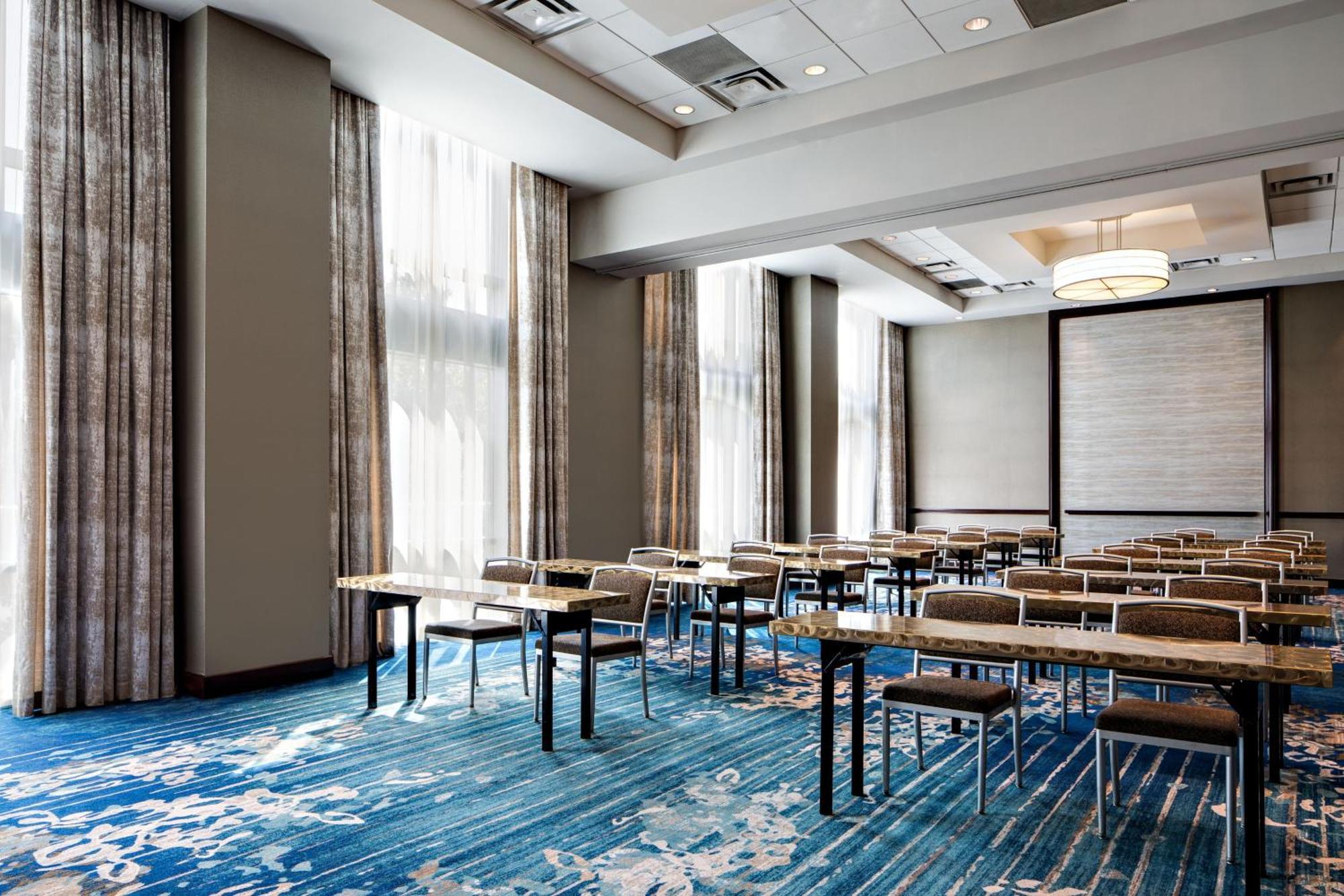 Отель The Westin Memphis Beale Street Экстерьер фото